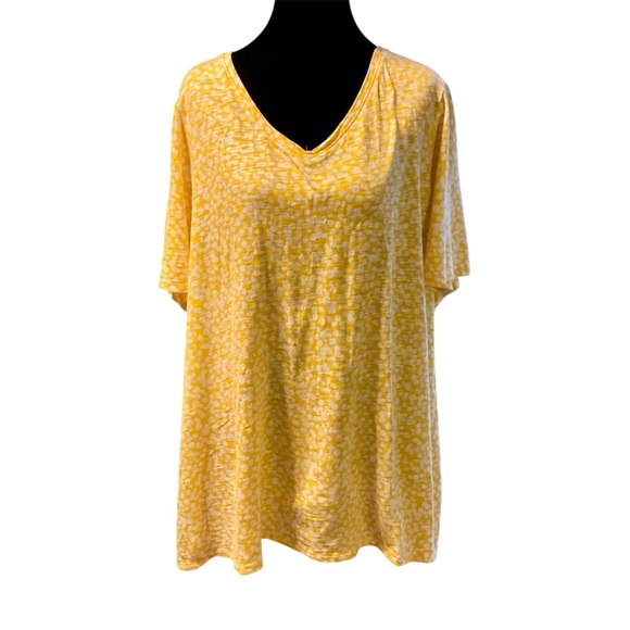 Chico's Tops - Chico’s Women’s Yellow White Dot Print V-NeckTee Tunic Top Size 3 (XL) NWOT
.